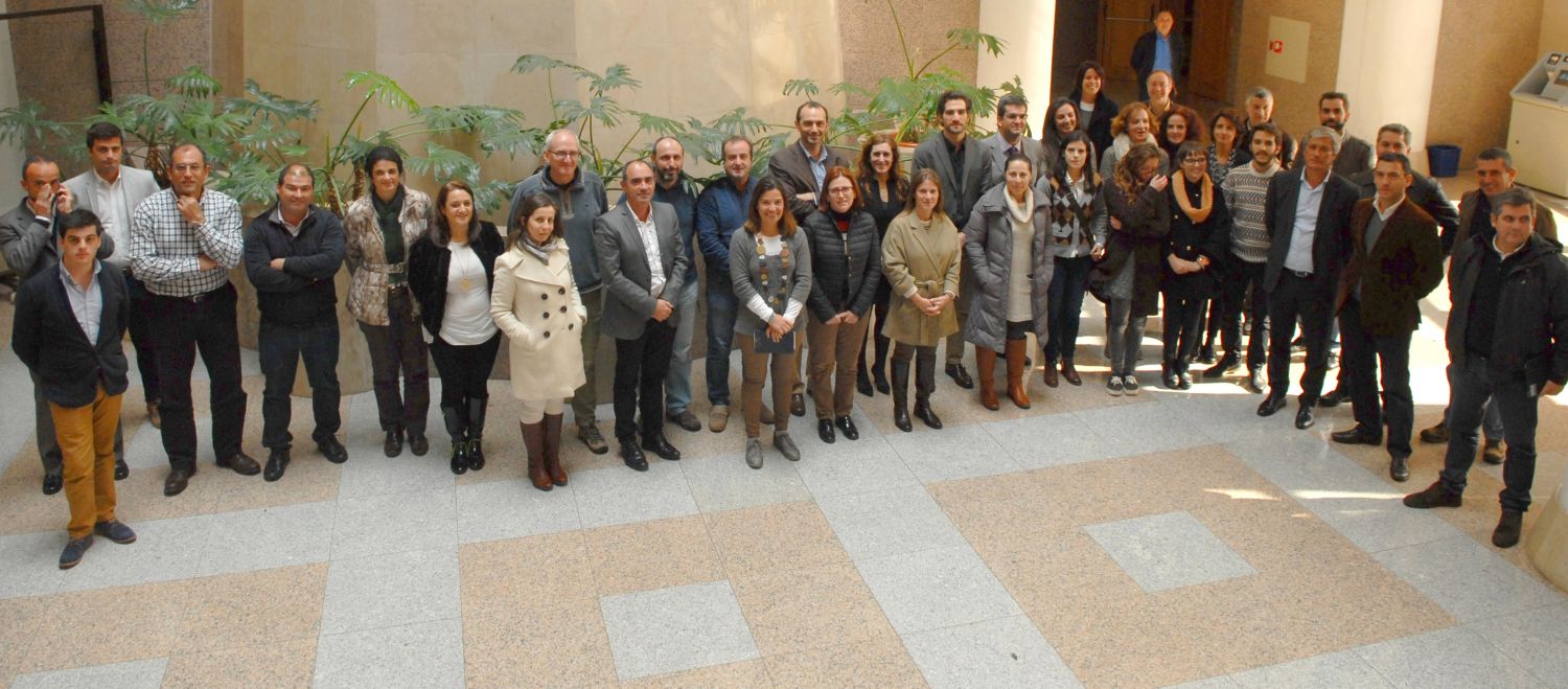 A turma da segunda edição do módulo de Direito do Mar, Proteção do Ambiente Marinho e Legislação Europeia, no auditório da Secretaria Regional do Ambiente e Recursos Naturais, Funchal. (Fonte: SRARN, cedido ao Projeto SOPHIA)